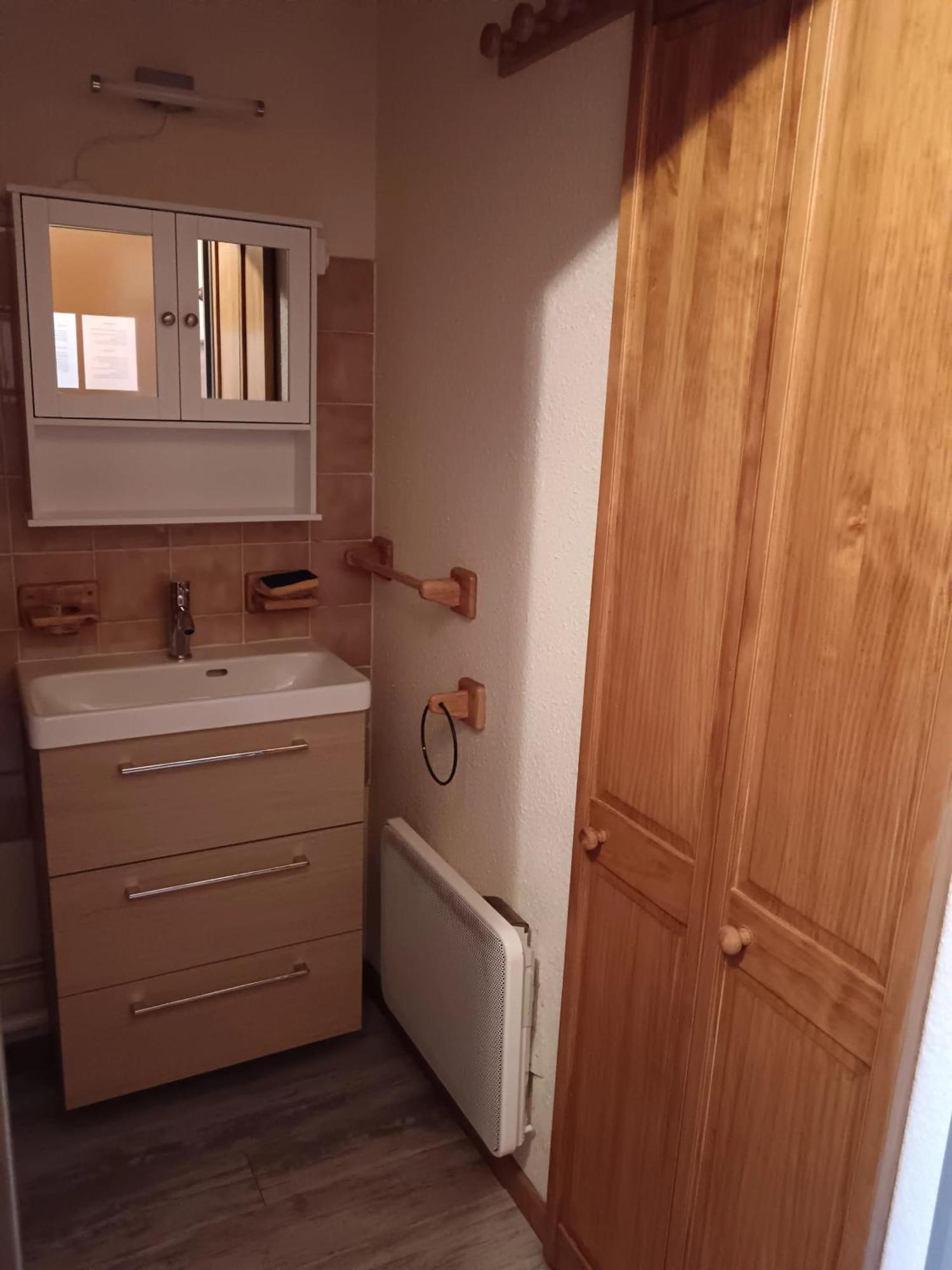 Appartement Confortable Avec Vue Sur La Montagne 圣母贝莱克 外观 照片